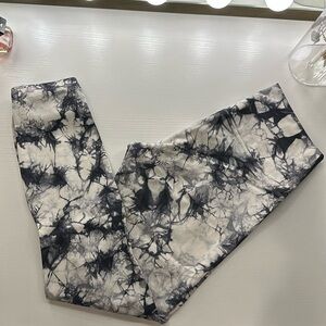 Lululemon marble leggings